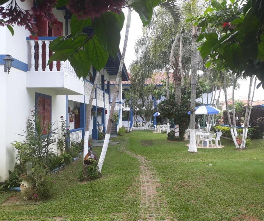 Condominio Colonial Apartamentos 150M Da Praia Bombinhas Exterior photo